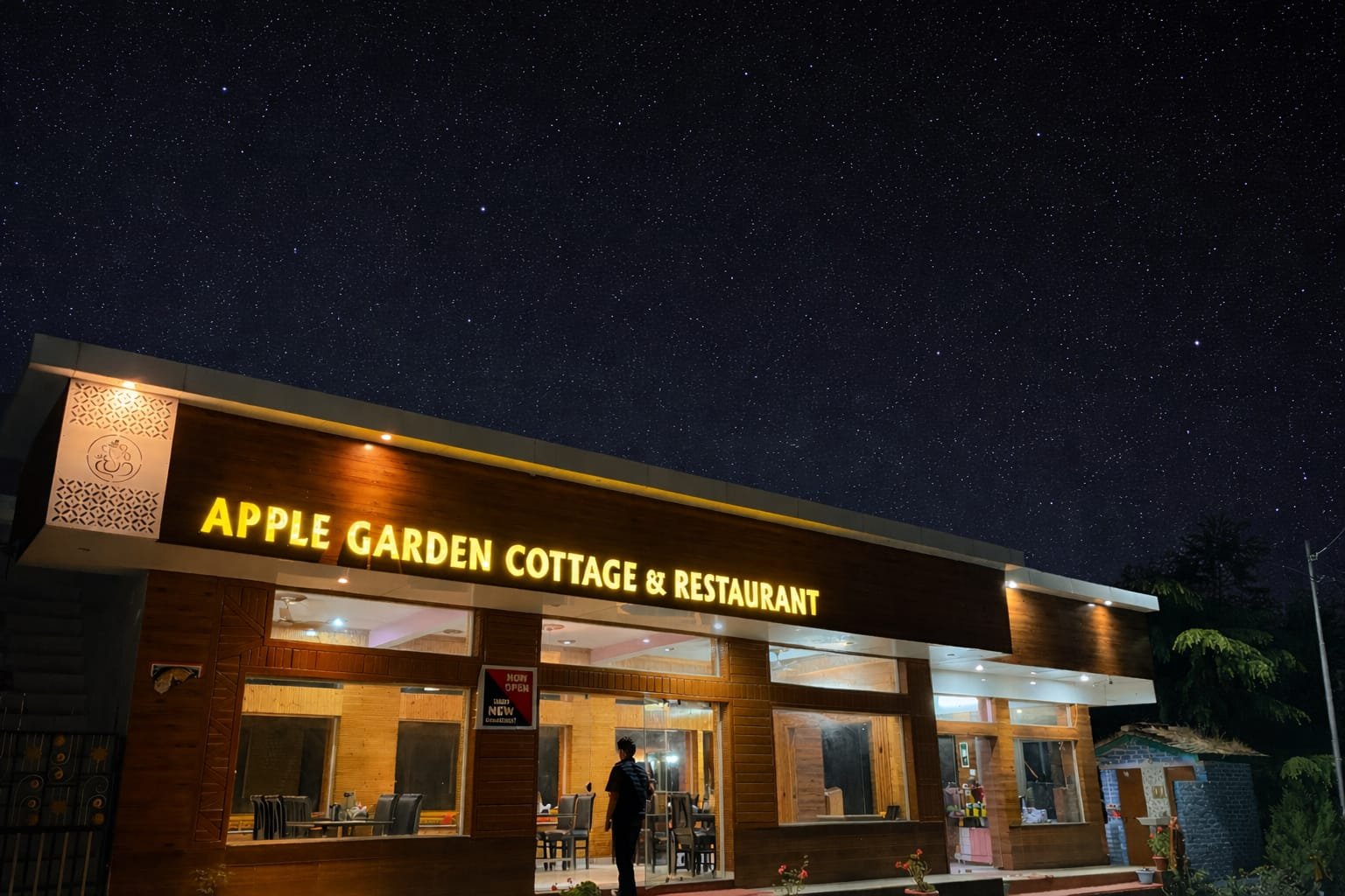 Apple Garden Cottage Interior